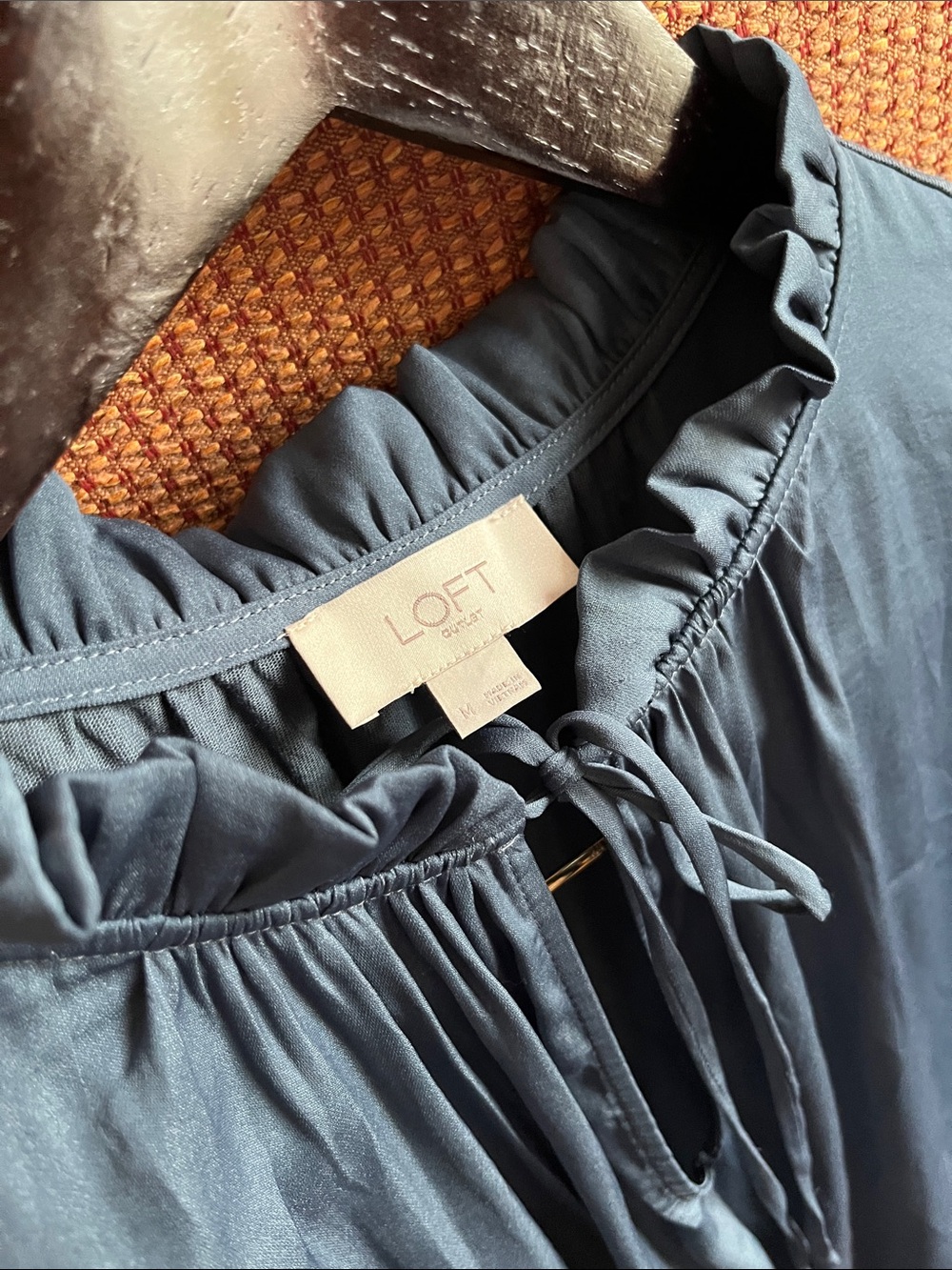 LOFT Ruffle-Neck Long-Sleeve Blouse - Teal Blue Polyester Sz Med - Picture 2 of 6